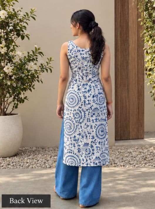 Blue & White Printed Sleeveless Sweetheart Neck Long Kurti - alternate view